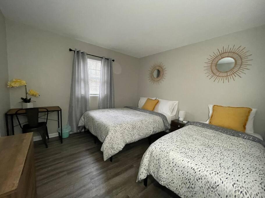 * Prime Place * Pet Friendly * King Bed * Durham Exterior photo