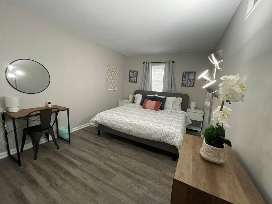 * Prime Place * Pet Friendly * King Bed * Durham Exterior photo