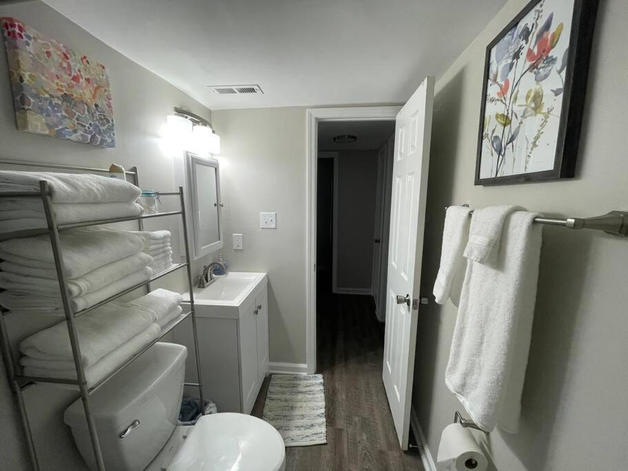 * Prime Place * Pet Friendly * King Bed * Durham Exterior photo