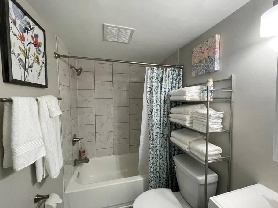 * Prime Place * Pet Friendly * King Bed * Durham Exterior photo